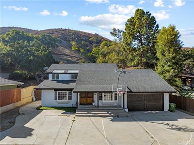 9800 Sunland Blvd, Sunland, CA, 91040