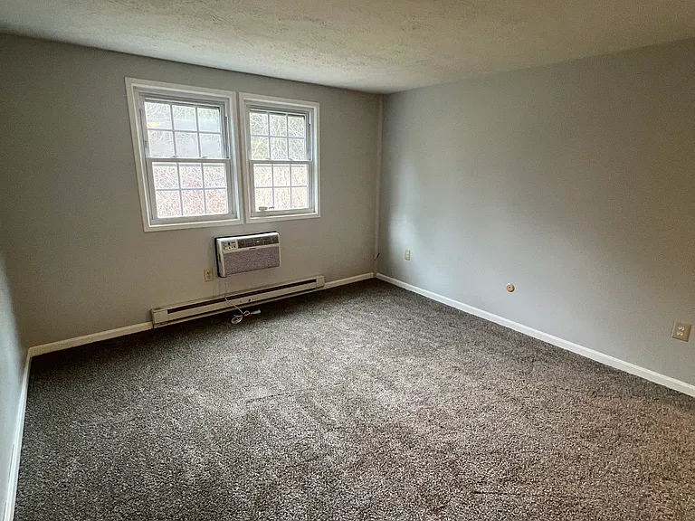 25 Ernest Ave #8 — Photo 1