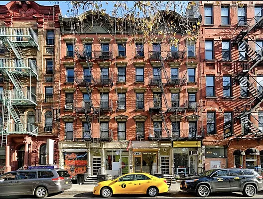 Rented by REAL New York | media 17