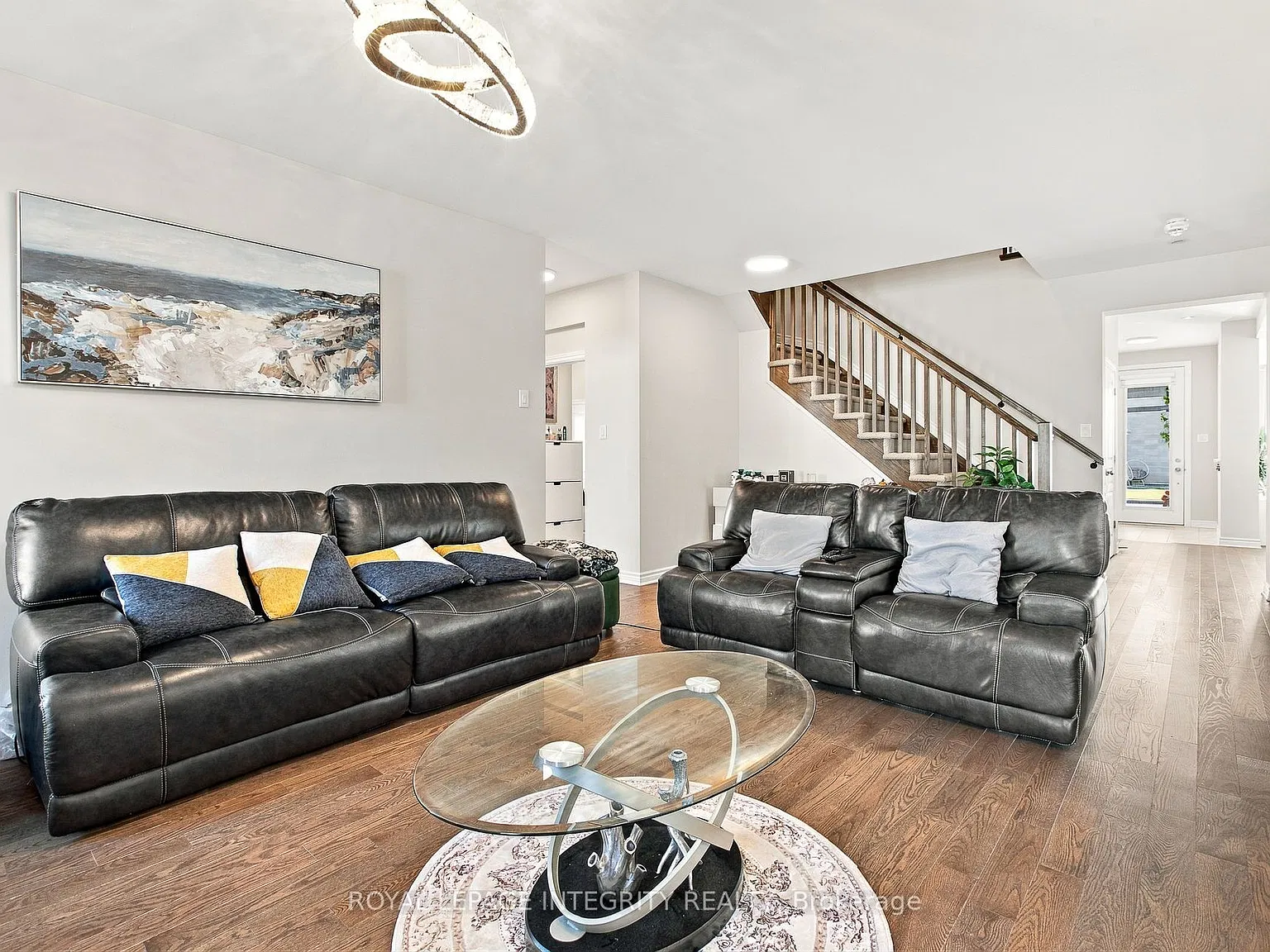 5 bed, $4,000 — Photo 4
