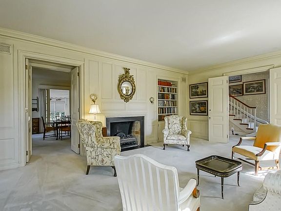 2nd image of 40 Audubon Blvd