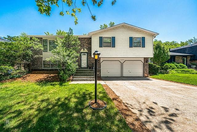 1st image of 22763 Lakeshore Dr