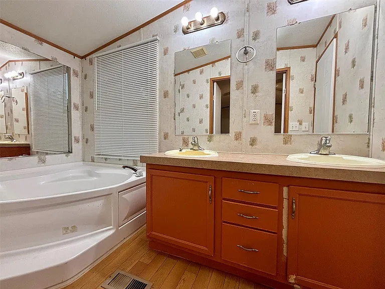13295 Pecan Tree Dr — Photo 12