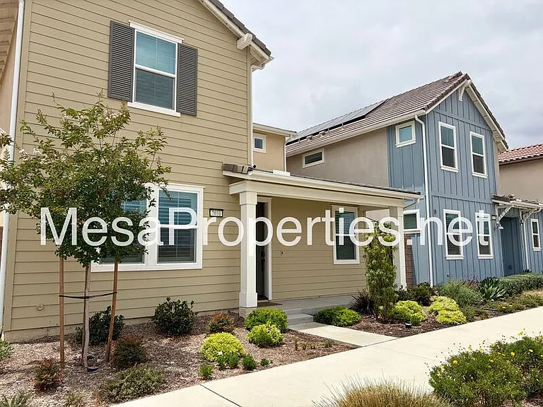 7031 Aloe Ln — Photo 2