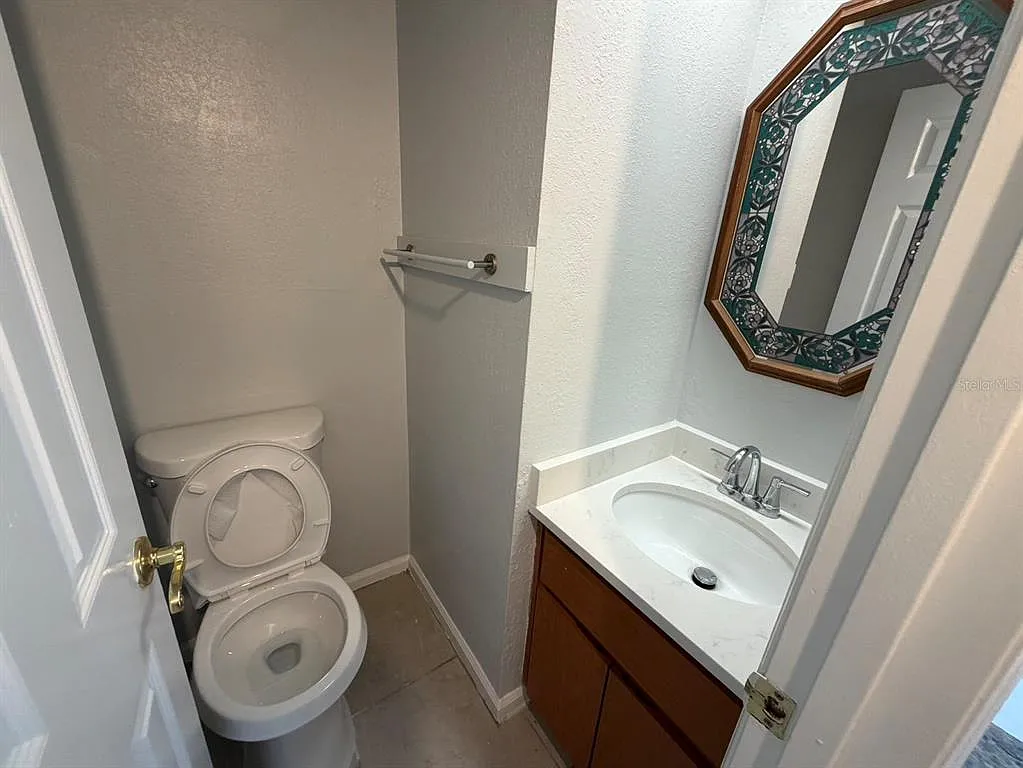 3 bed, 2.5 bath, 1151 sqft, $1,800 — Photo 4