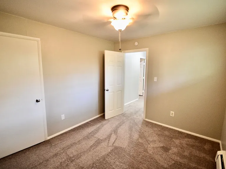 5705 S Pearl St — Photo 19