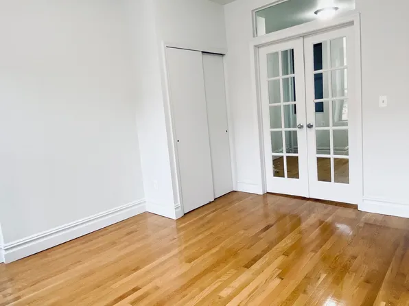 448 Amsterdam Avenue image 4 of 11