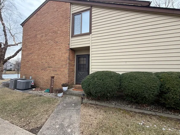 2134 Harbortown Cir #2134, Champaign, IL 61821