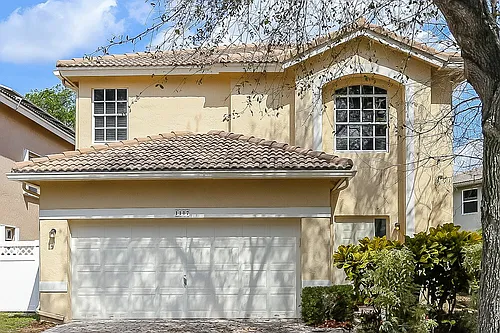 1117 NW 97th Dr Photo 1