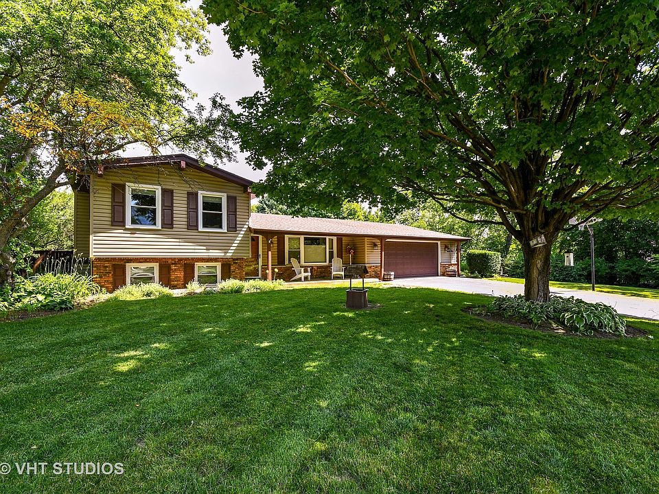 1st image of 38W126 Toms Trail Dr