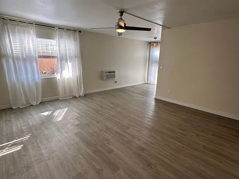 4533 Contour Blvd. — Photo 46