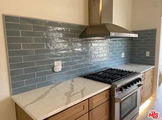 456 S Wilton Pl, Los Angeles, CA 90020