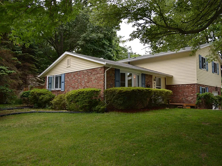 9701 Commonwealth Blvd — Photo 24