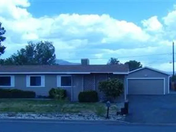 17590 Fantail St, Reno, NV 89508