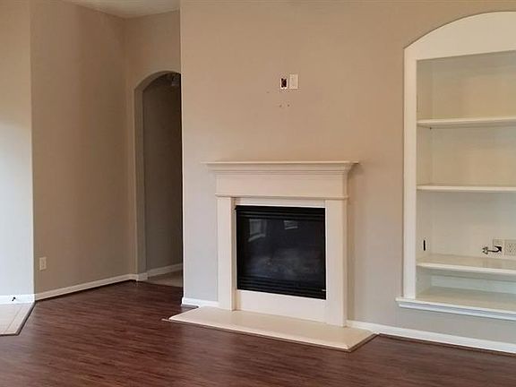5th image of 27026 Crown Rock Dr