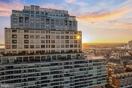 1200 Steuart St #713 Photo 1