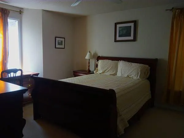 2 bed, 1016 sqft, $1,300 — Photo 4