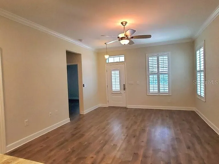 431 W McKenzie St — Photo 8