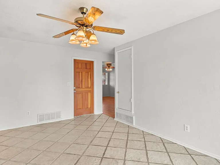 220 E Beech Ave — Photo 7