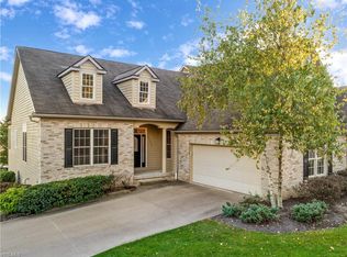 6396 Pebble Beach Dr NW, Canton, OH