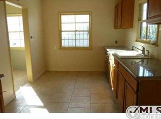 1113 W 137th St, Compton, CA 90222