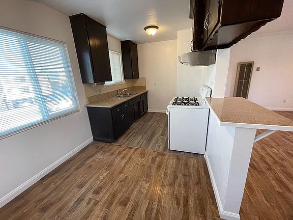 3rd image of 7033 Fulton Ave Unit 3