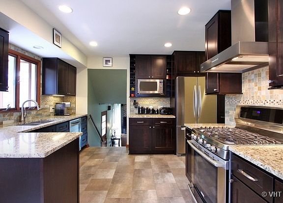 4th image of 307 N Hickory Ave