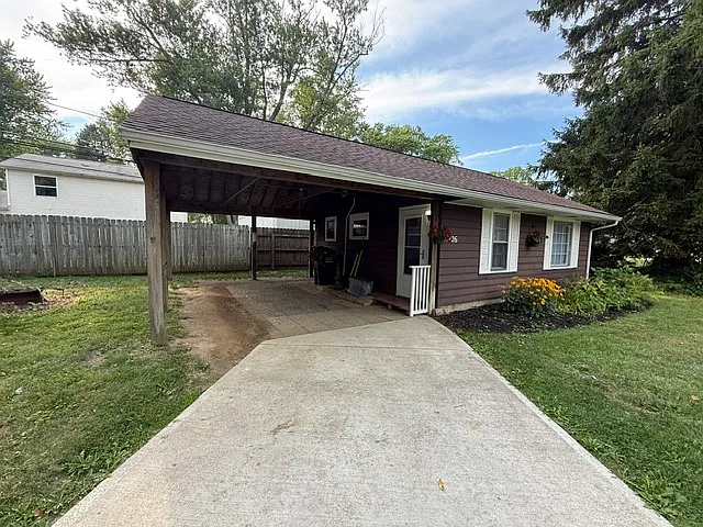 1726 Green Rd — Photo 2