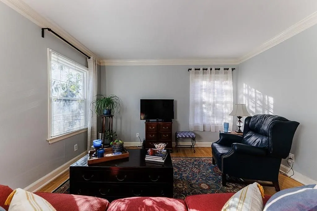 1 bed, 2.0 bath, 800 sqft, $1,650 — Photo 3