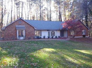 2840 Roxburgh Dr, Roswell, GA 30076