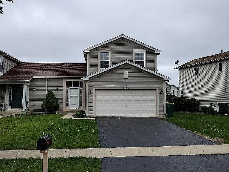 2159 Henning Pl — Photo 1