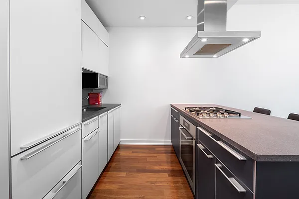 Rented by Corcoran | media 14