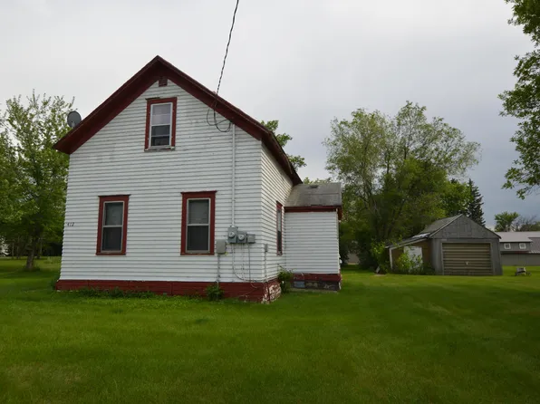 412 E 4th St, Hosmer, SD 57448