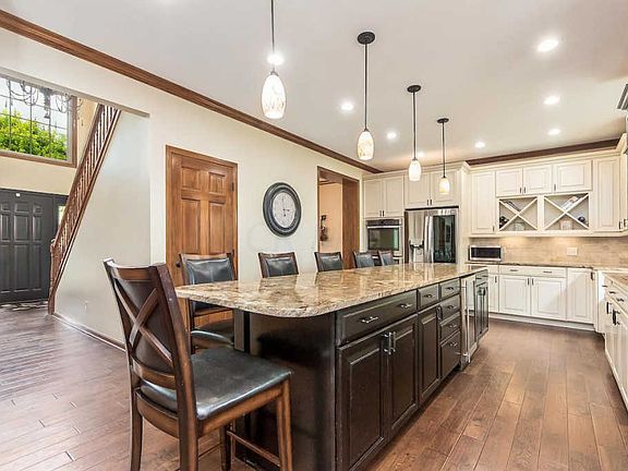 4th image of 7444 Hawksbeard Dr
