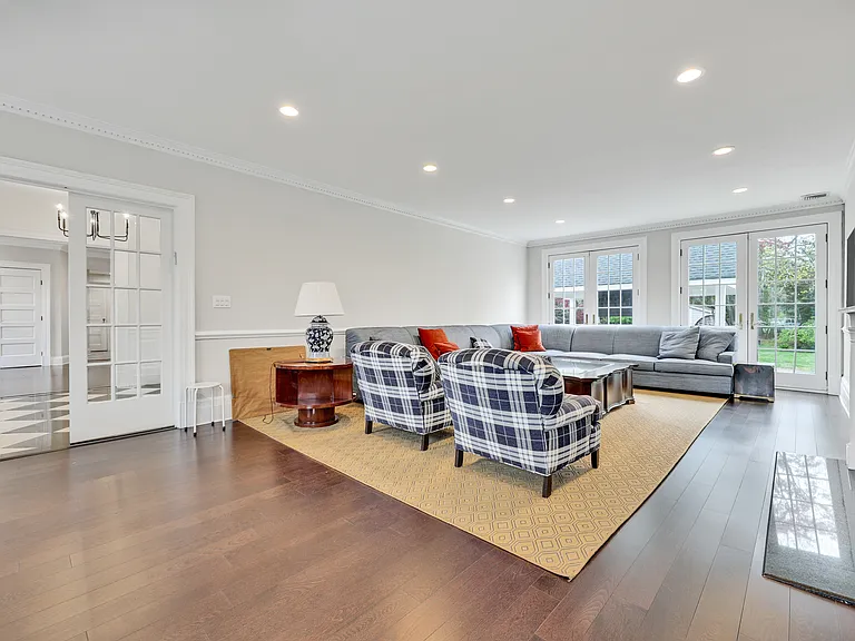 105 Everit Ave — Photo 4