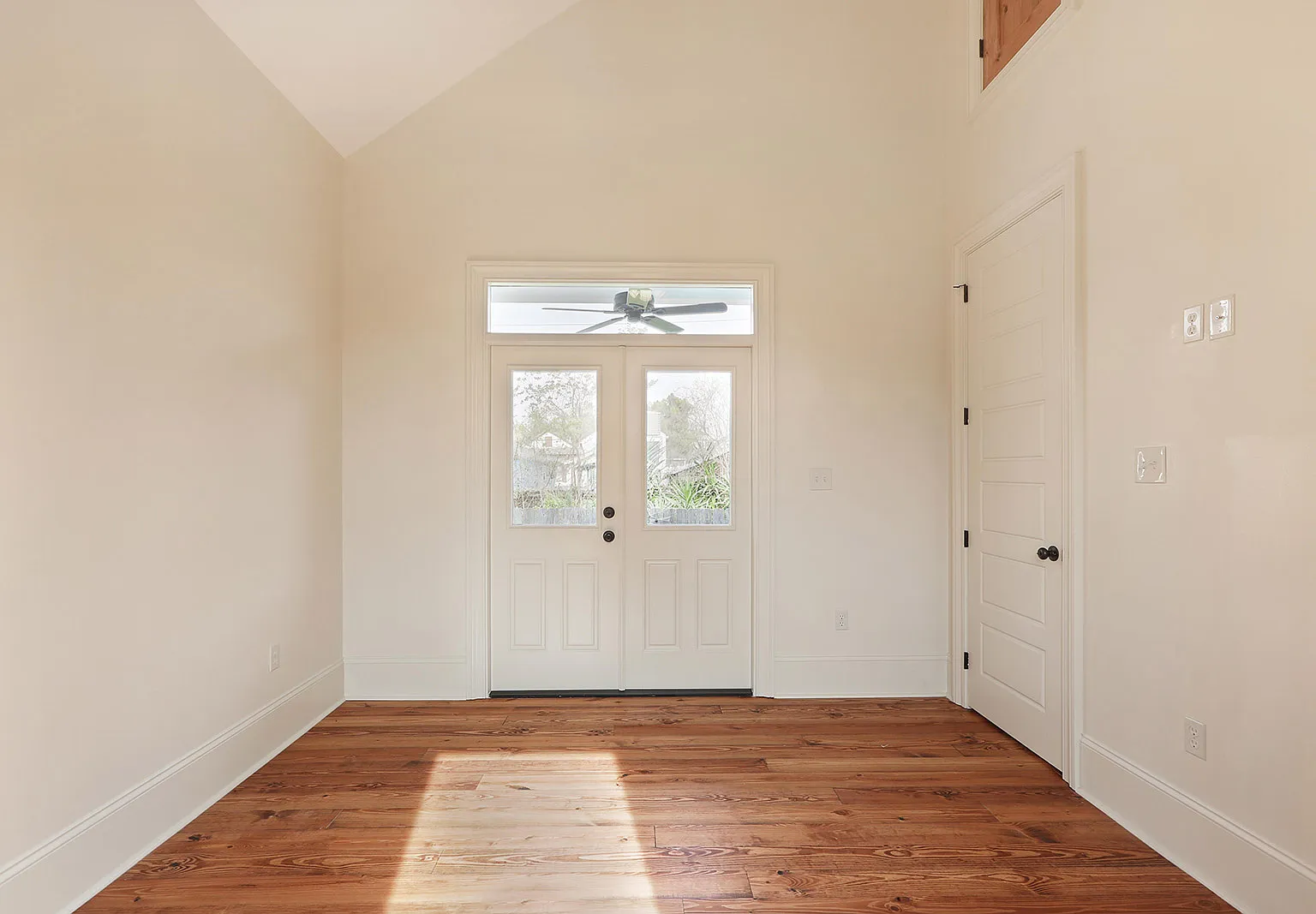 1 bed, 500 sqft, $1,400 — Photo 2