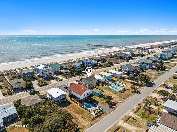 3rd image of 1622 E Beach Drive
