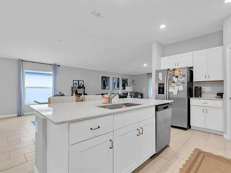 10155 Gentle Rain Dr — Photo 11