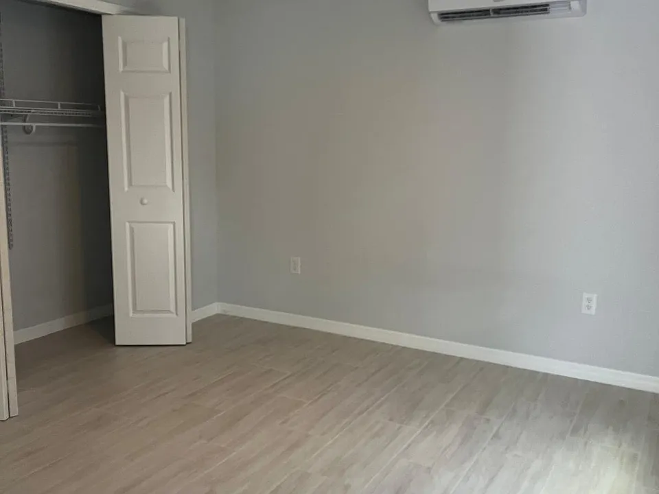 66 Nancy Lee Ave