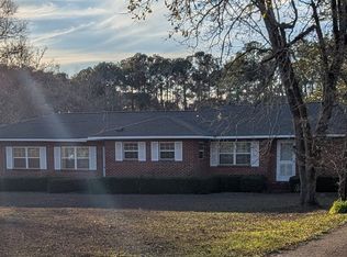 714 S Main St, Headland, AL 36345