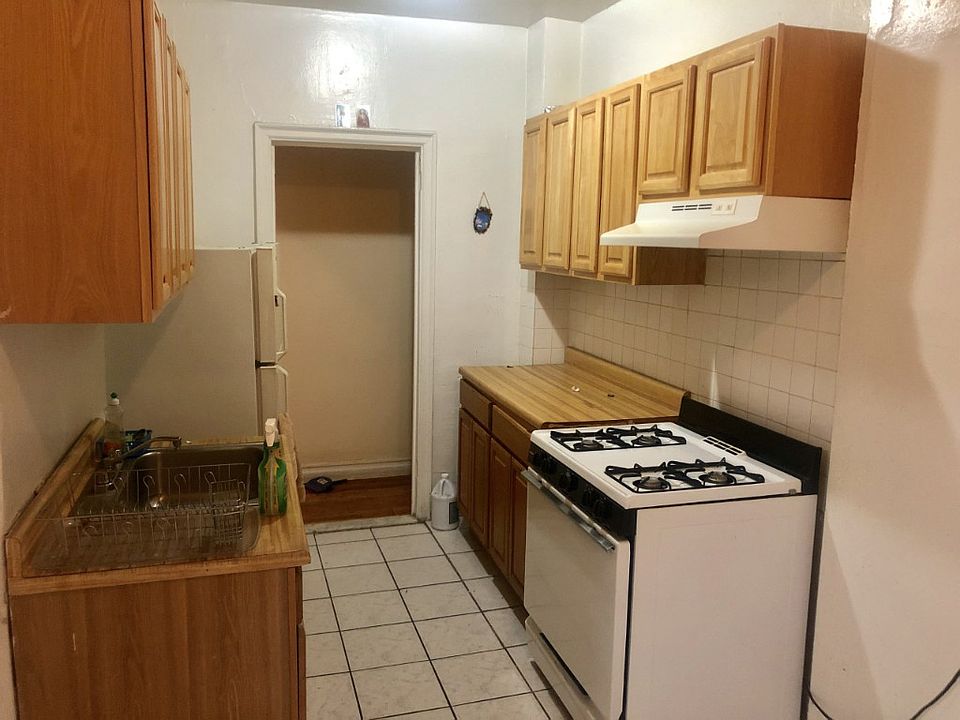 2nd image of 3950 Bronx Blvd APT 3E