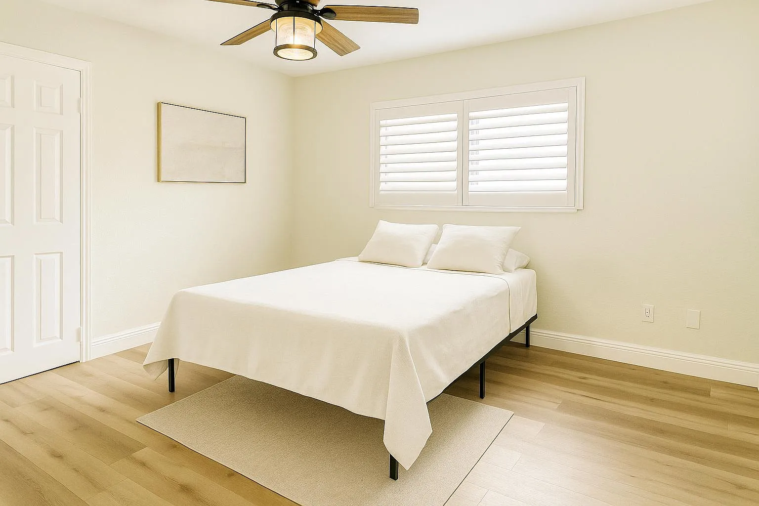 4 bed, 3.0 bath, 2315 sqft, $866 — Photo 1