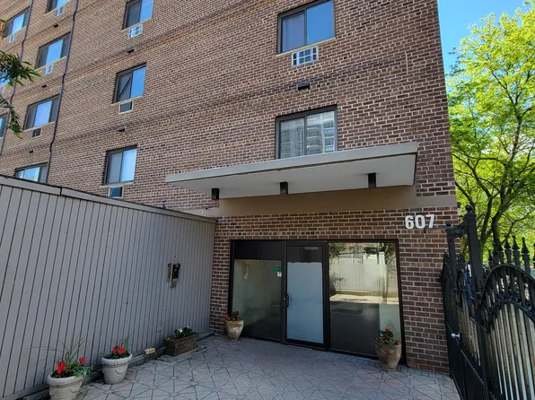 607 W Wrightwood Ave APT 805, Chicago, IL 60614