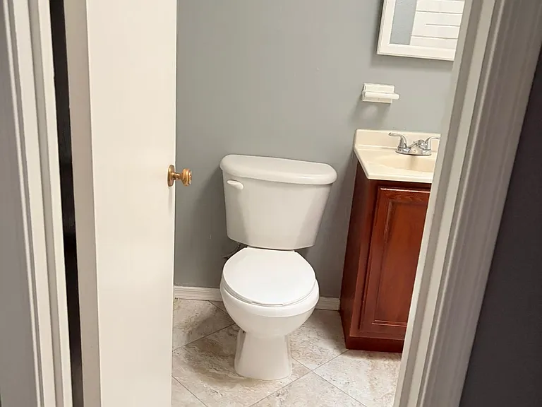 66 W James Pl — Photo 7