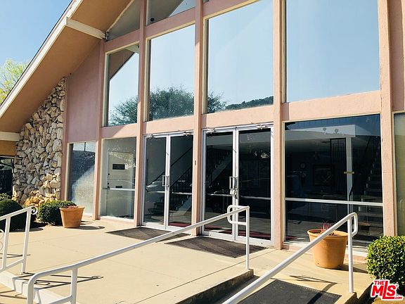 3rd image of 3500 W Manchester Blvd Unit 118