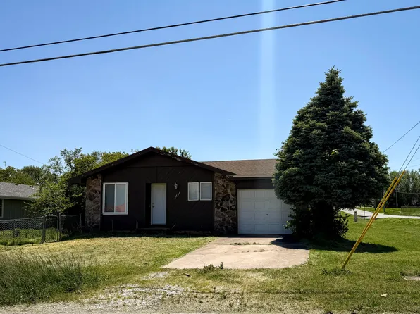 2658 W Farm Road 164, Springfield, MO 65807