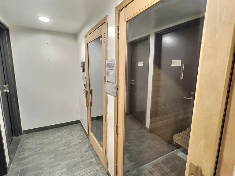 350 W 42nd St #10G — Photo 18