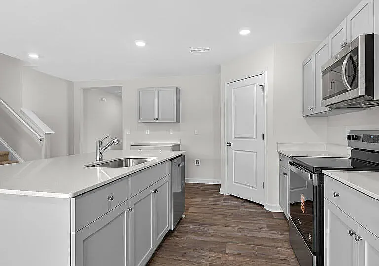 3608 Turney Dr — Photo 9