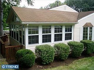 2nd image of 2305 Ramblewood Dr