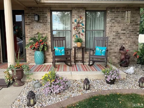 324 Doral Park Dr, Kokomo, IN 46901